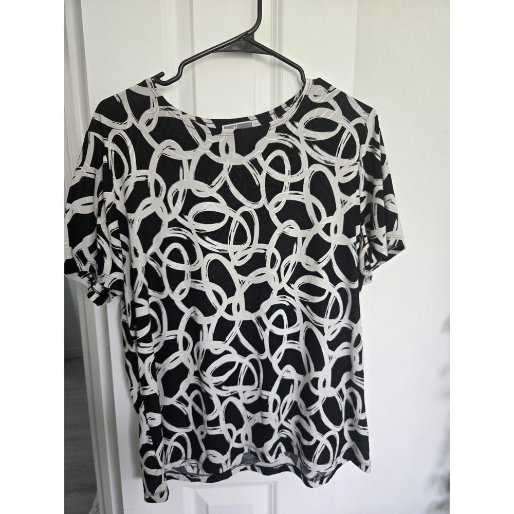 JM Collection Womens Size 0X Stretchy Short Sleeve Blouse Shirt Top Black White
